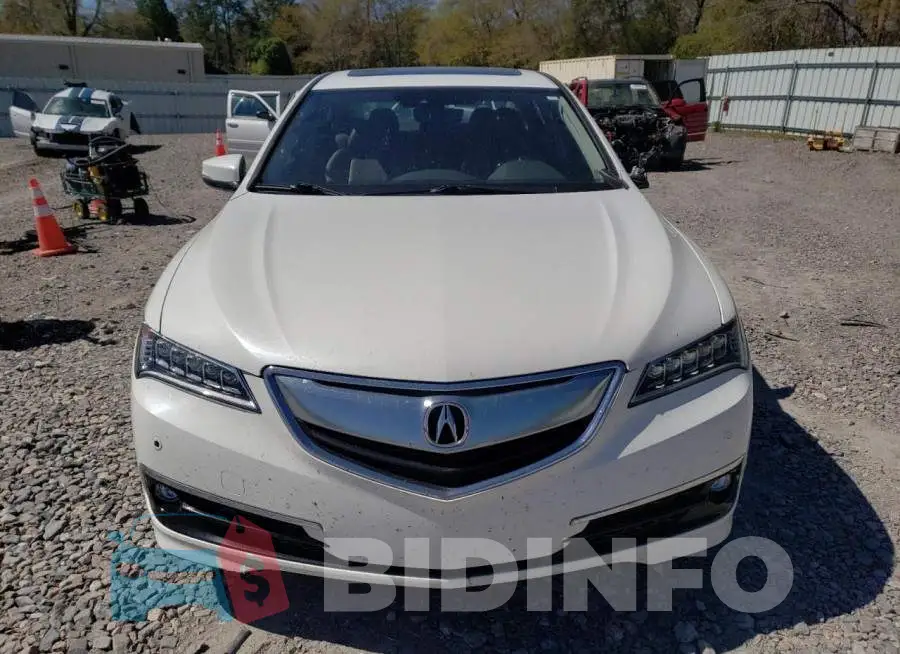 19UUB2F75HA002362 Photo# 5
