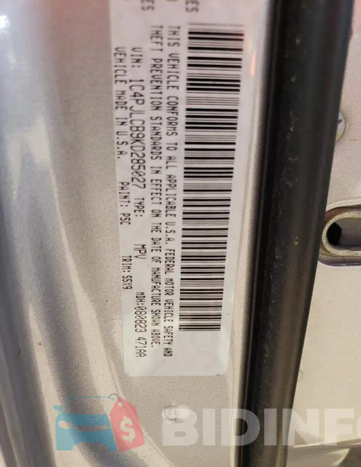 1C4PJLCB9KD285027 Photo# 13