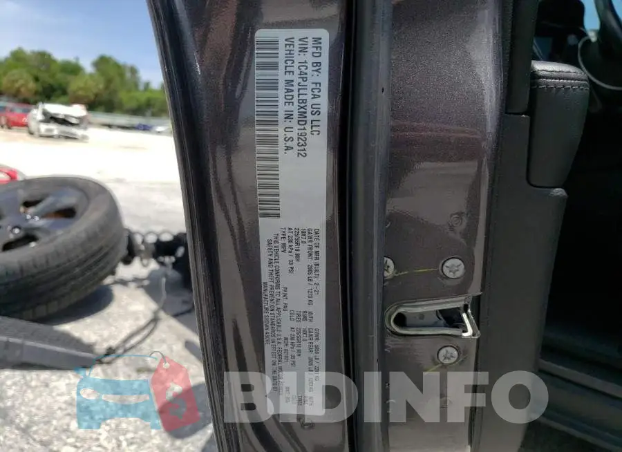 1C4PJLLBXMD192312 Photo# 12