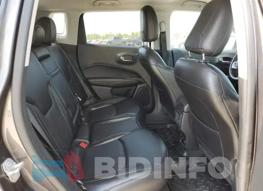 3C4NJCCB2LT150717 Photo# 11