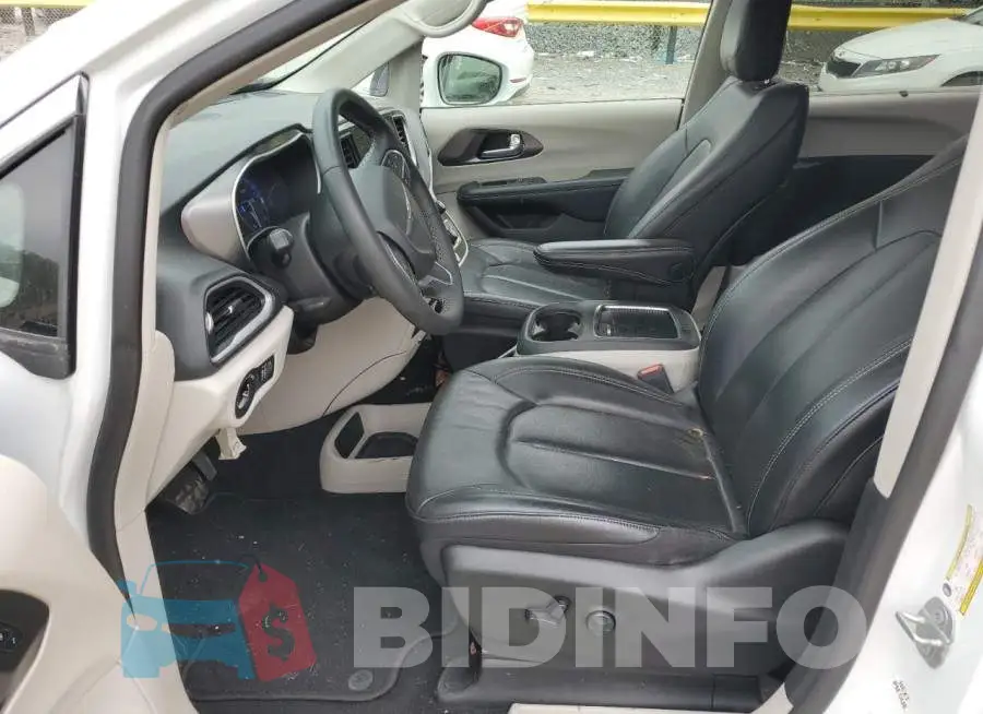 2C4RC1BG0NR115645 Photo# 7