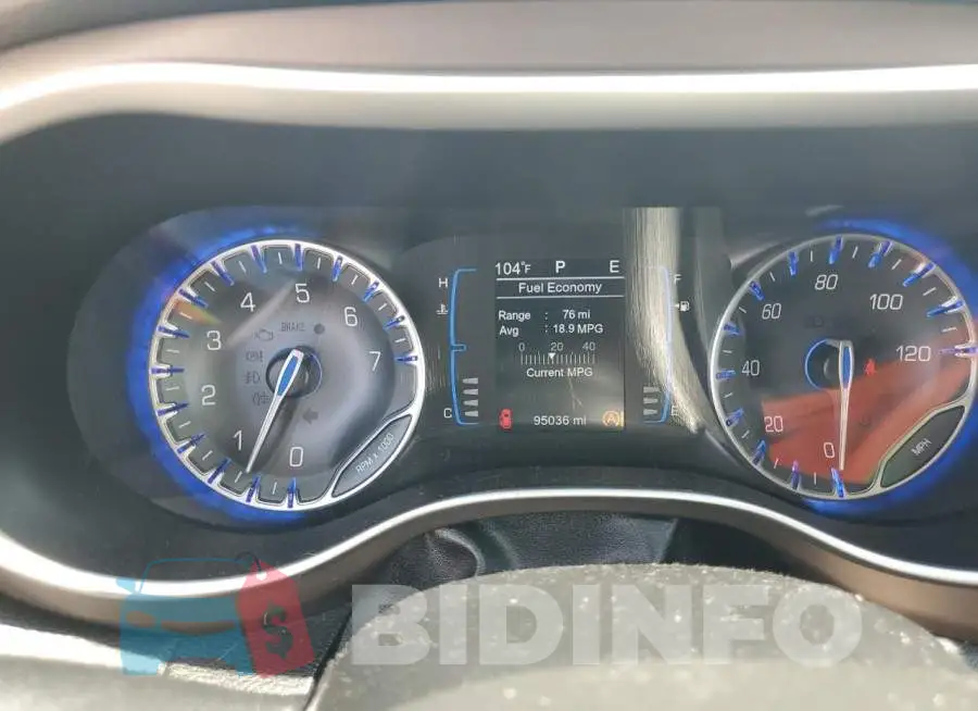 2C4RC1DG7HR712017 Photo# 9