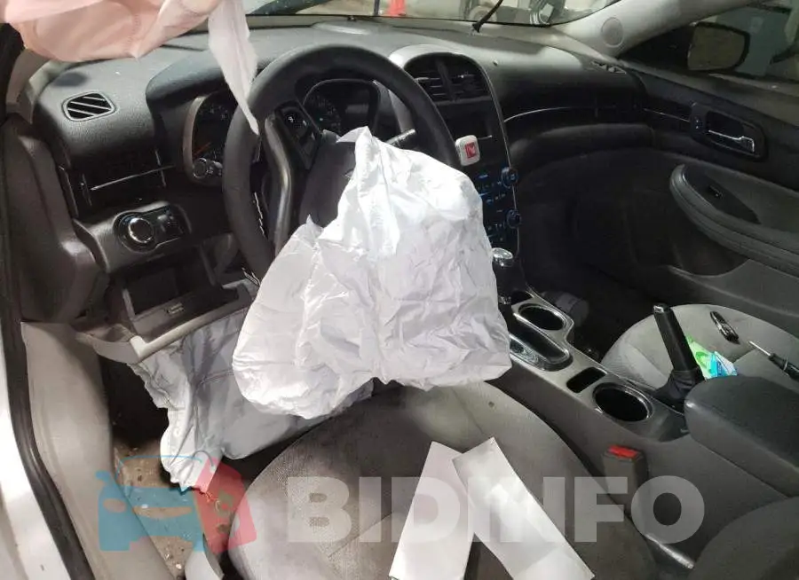 1G11B5SL3FF350482 Photo# 8