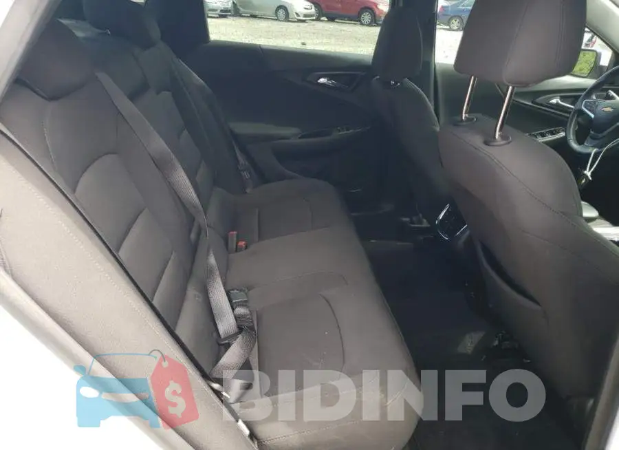 1G1ZD5ST5JF132632 Photo# 10