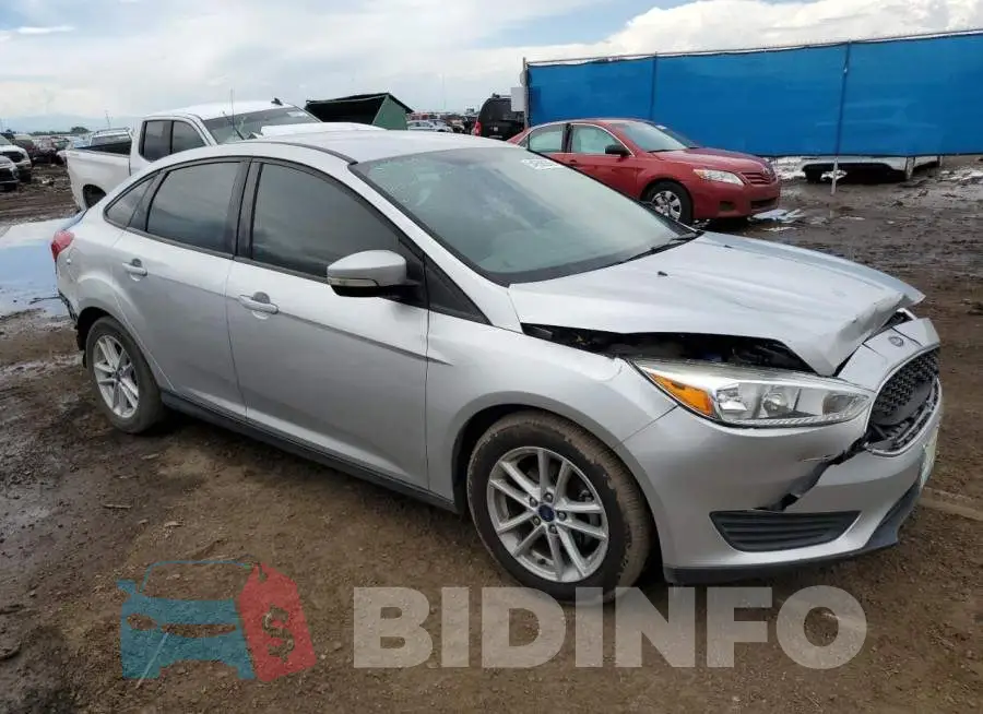 1FADP3F24HL304472 Photo# 4