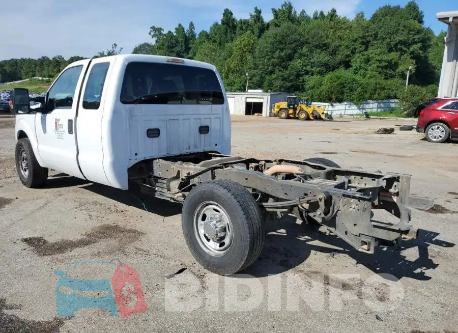 1FT7X2A67GEA95825 Photo# 2