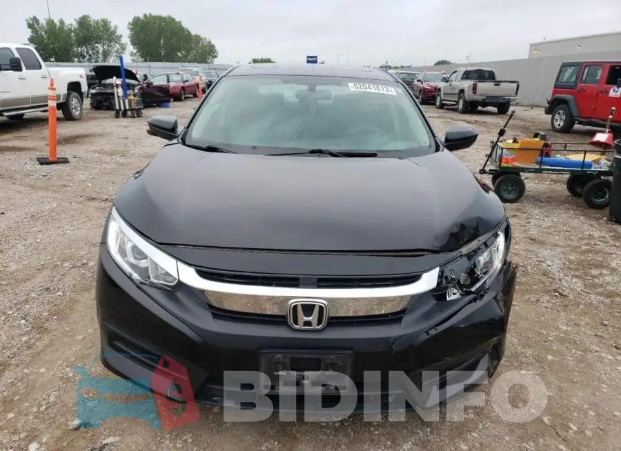 19XFC2F76HE035033 Photo# 5
