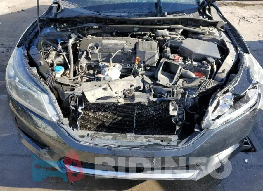 1HGCR2F85FA161167 Photo# 11