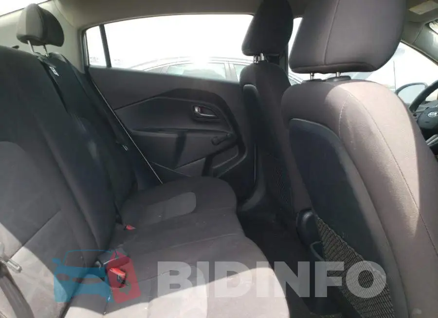 KNADM4A35G6637752 Photo# 10