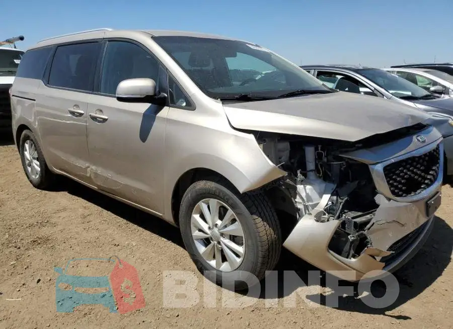 KNDMB5C17H6284765 Photo# 4