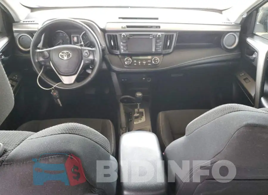 2T3RFREV1JW814153 Photo# 8