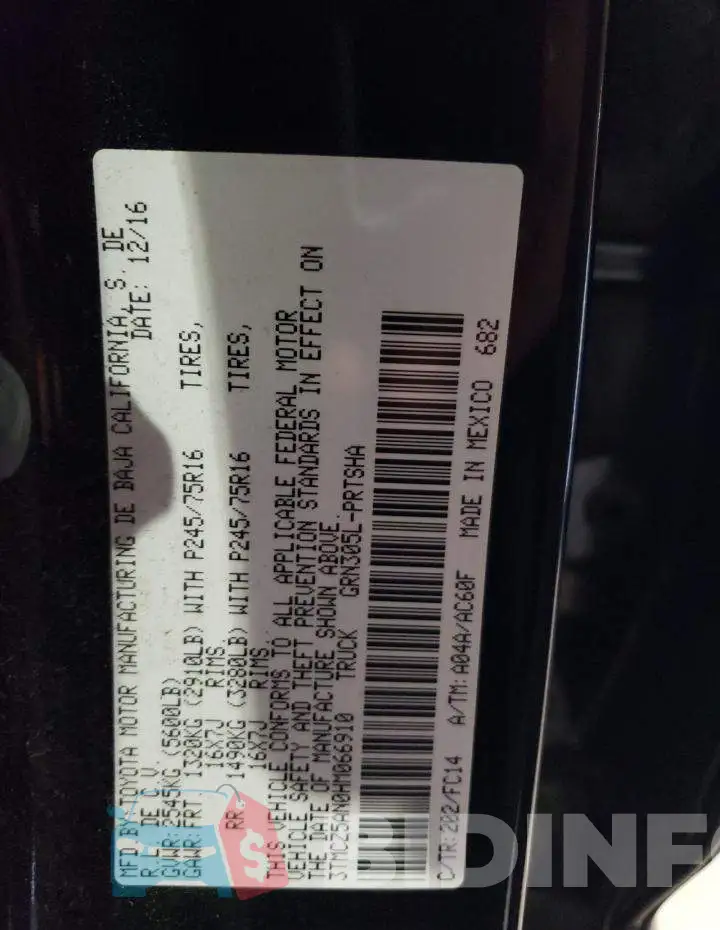 3TMCZ5AN0HM066910 Photo# 12