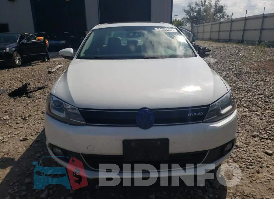 3VW637AJXEM317450 Photo# 5