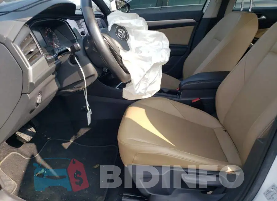 3VWC57BU5KM106786 Photo# 7