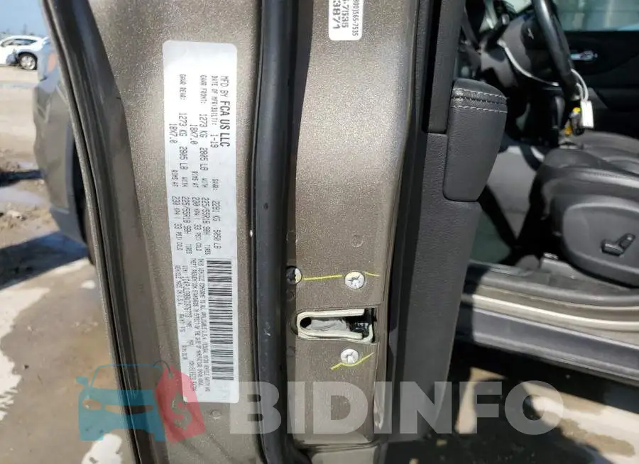 1C4PJLDB8KD376773 Photo# 13