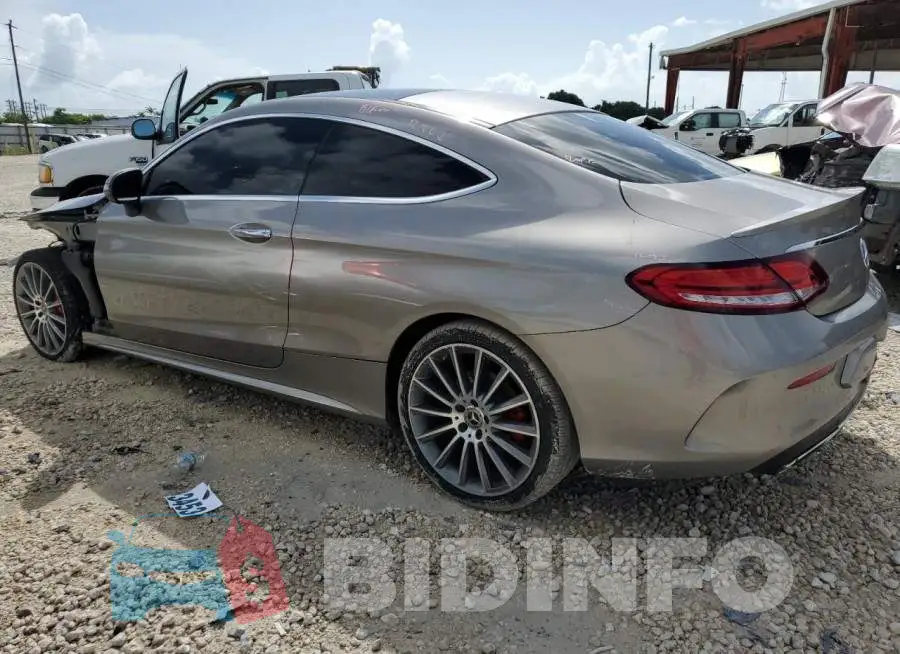 WDDWJ8DB9KF827258 Photo# 2
