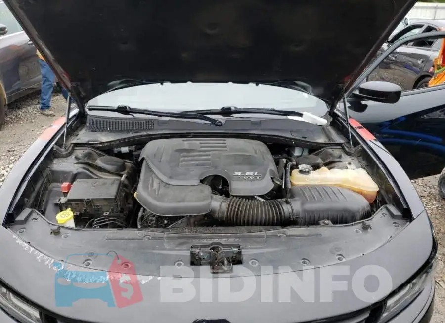 2C3CDXHG5GH317584 Photo# 11