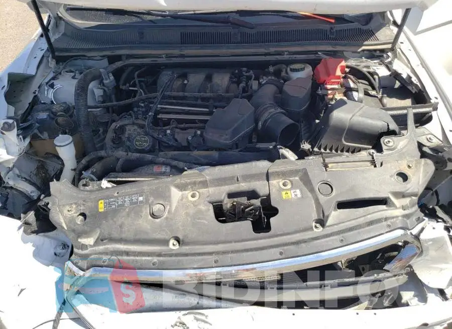 1FAHP2E88JG142300 Photo# 11