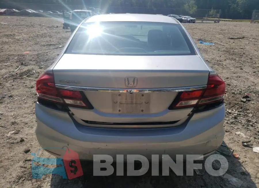 19XFB2F75FE220142 Photo# 6