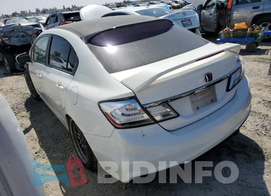2HGFB6E56FH709159 Photo# 2