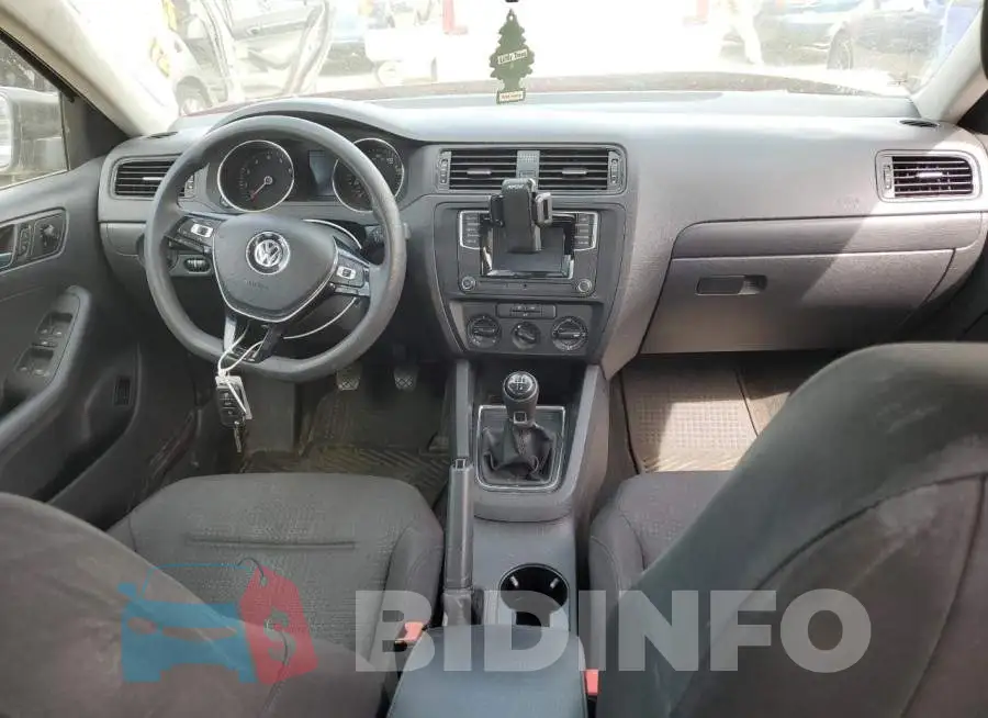 3VW167AJ1GM282799 Photo# 8