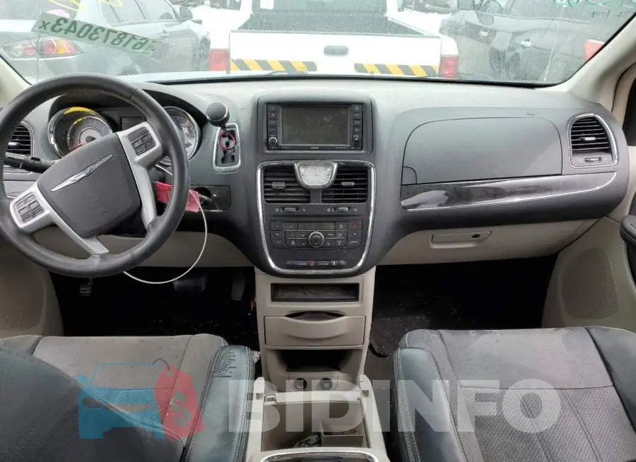 2C4RC1CGXGR159010 Photo# 8