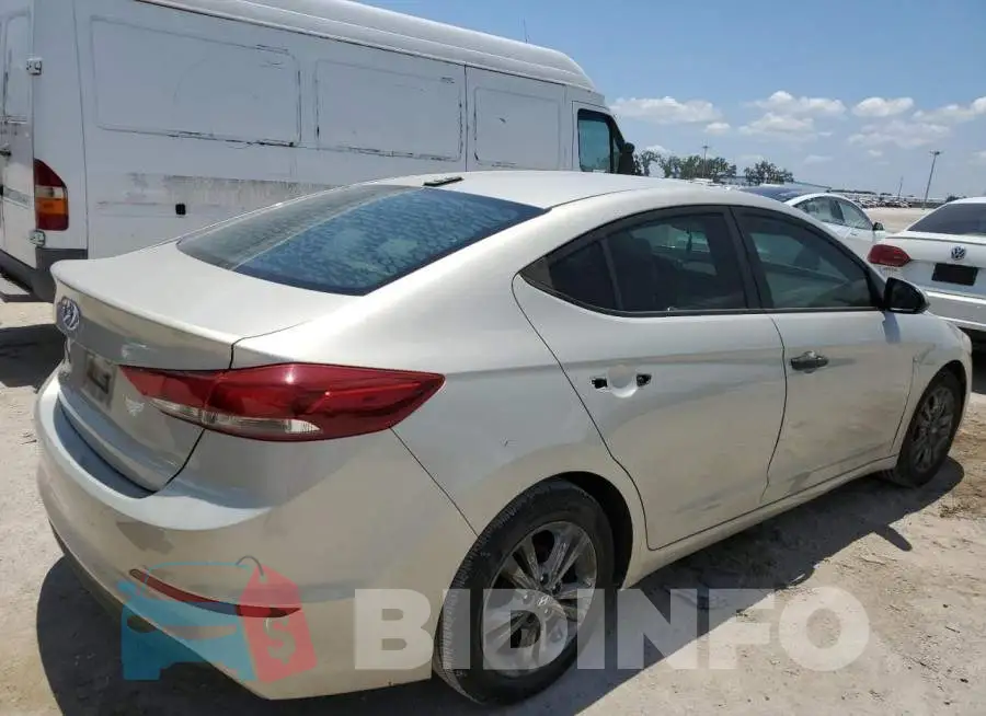 5NPD84LF8HH026247 Photo# 3