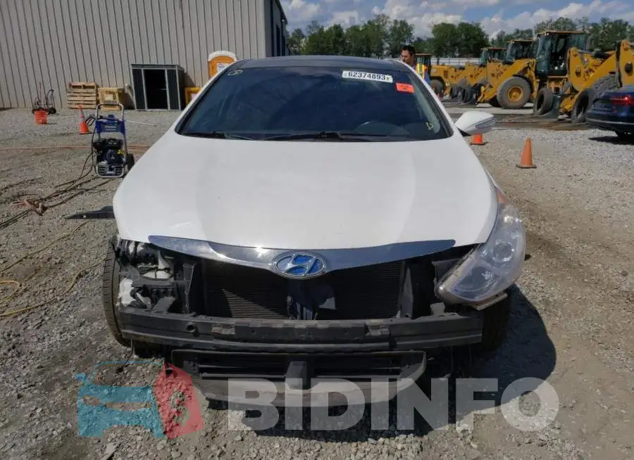 KMHEC4A40FA125648 Photo# 5