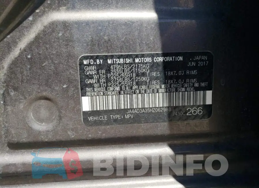 JA4AD3A35HZ062983 Photo# 12