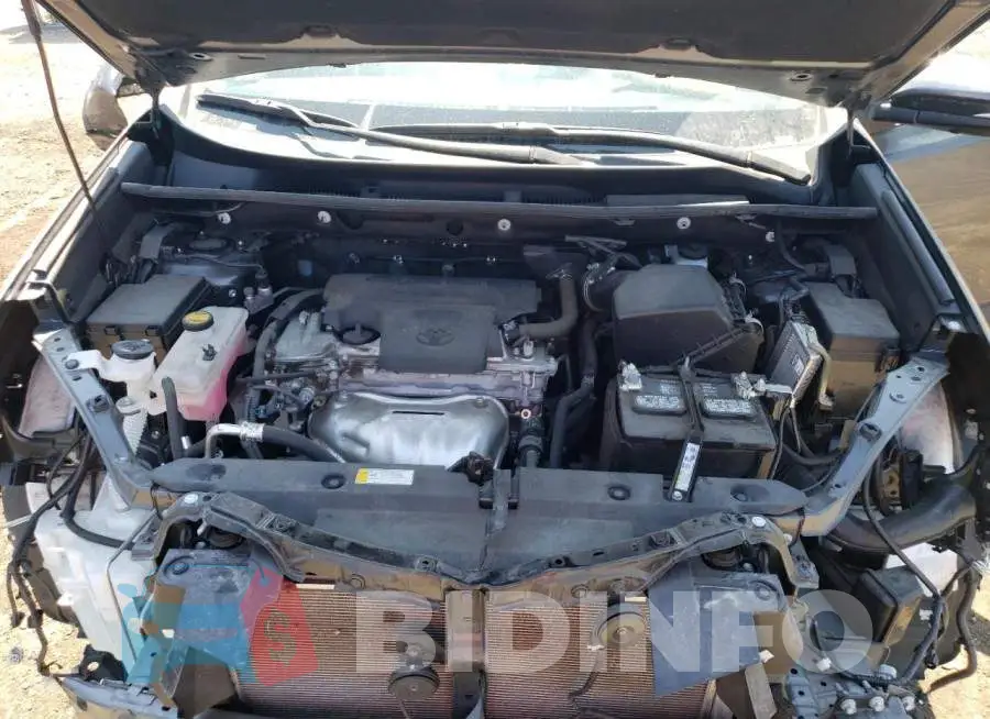 2T3YFREV6JW510327 Photo# 11