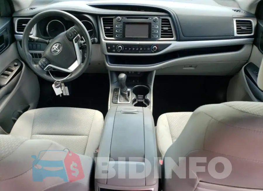 5TDBZRFH8JS814217 Photo# 8