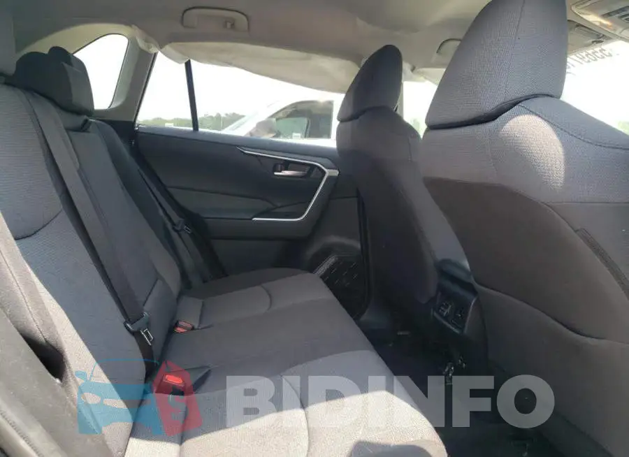 JTMW1RFV4LD059225 Photo# 11