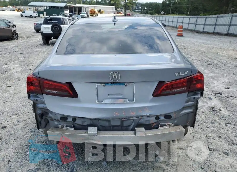 19UUB2F32FA006797 Photo# 6