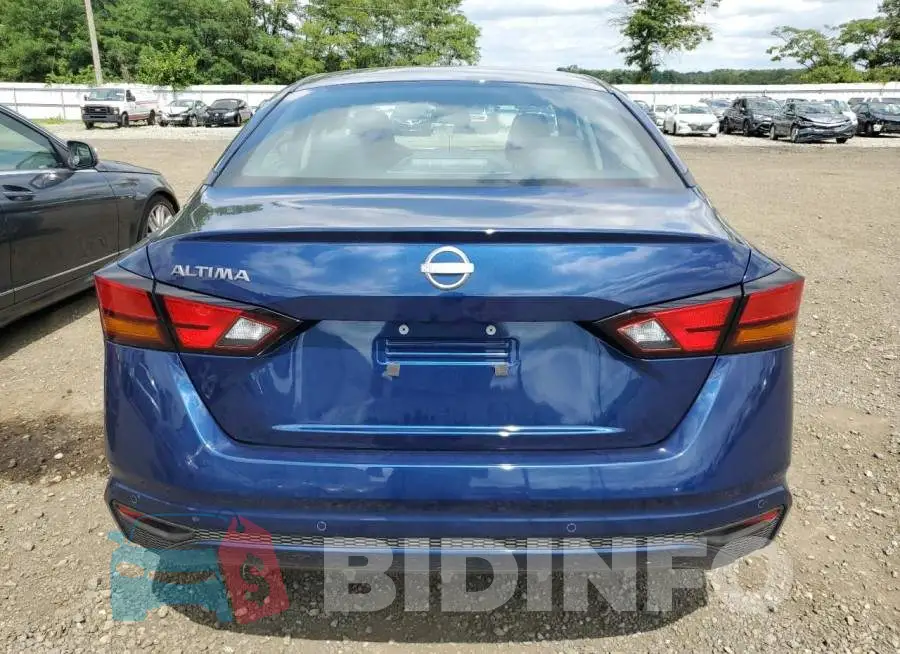 1N4BL4BV9PN392933 Photo# 6