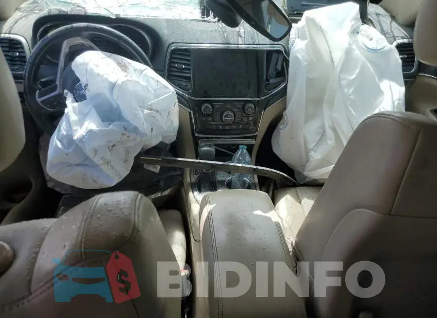 1C4RJFBG7LC117109 Photo# 8