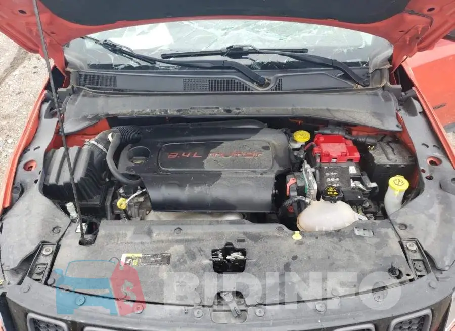 3C4NJDDB2LT127183 Photo# 12