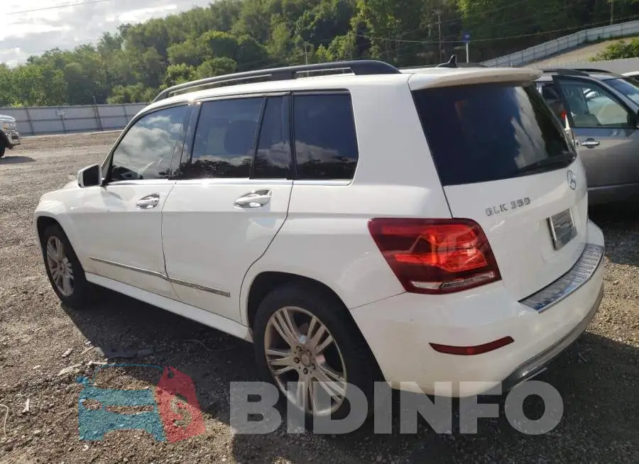 WDCGG8JB3EG225823 Photo# 2