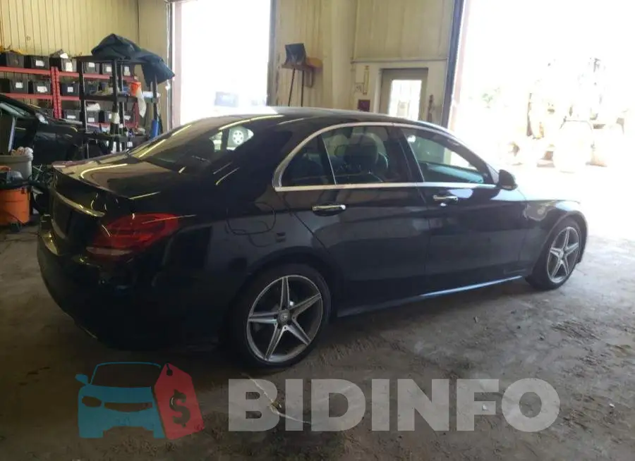 WDDWF4KB0GR122724 Photo# 3