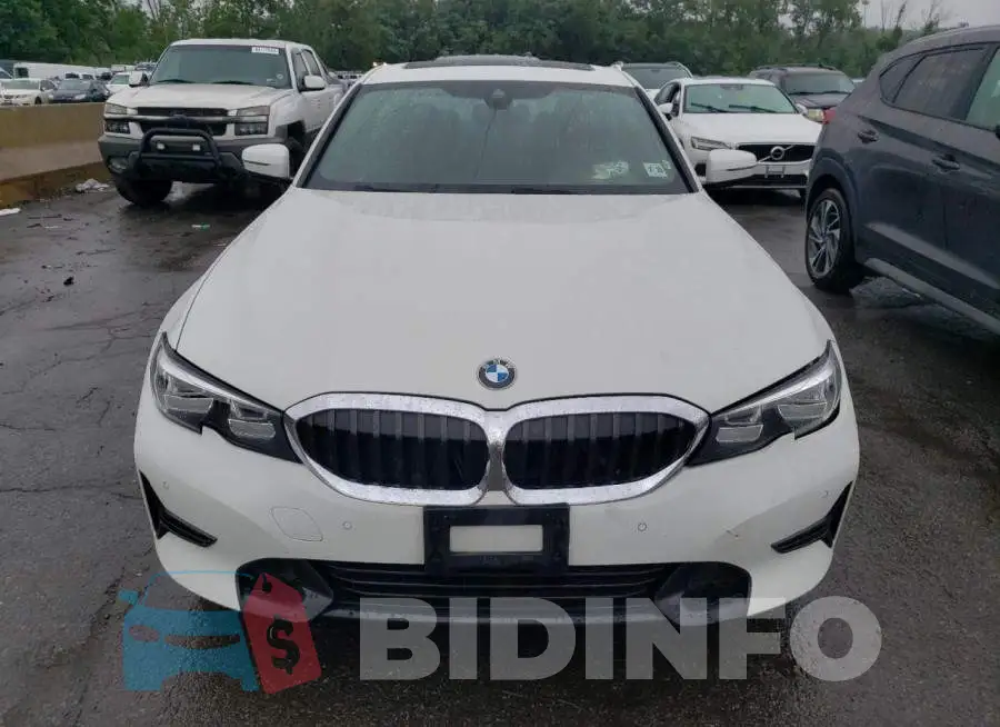 3MW5R7J04L8B34472 Photo# 5