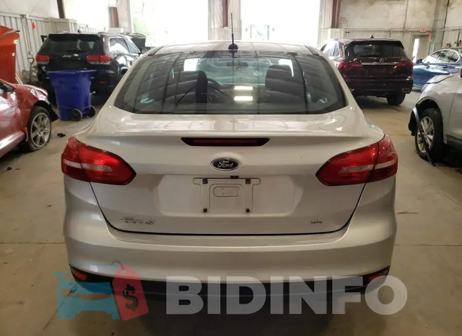 1FADP3F27GL289898 Photo# 6