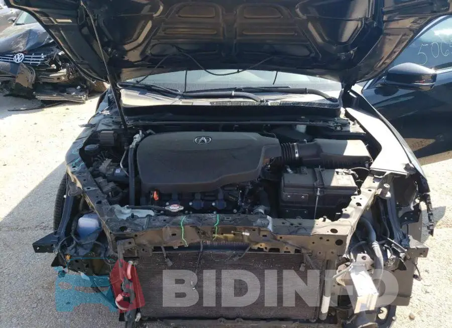 19UUB2F50JA012723 Photo# 11