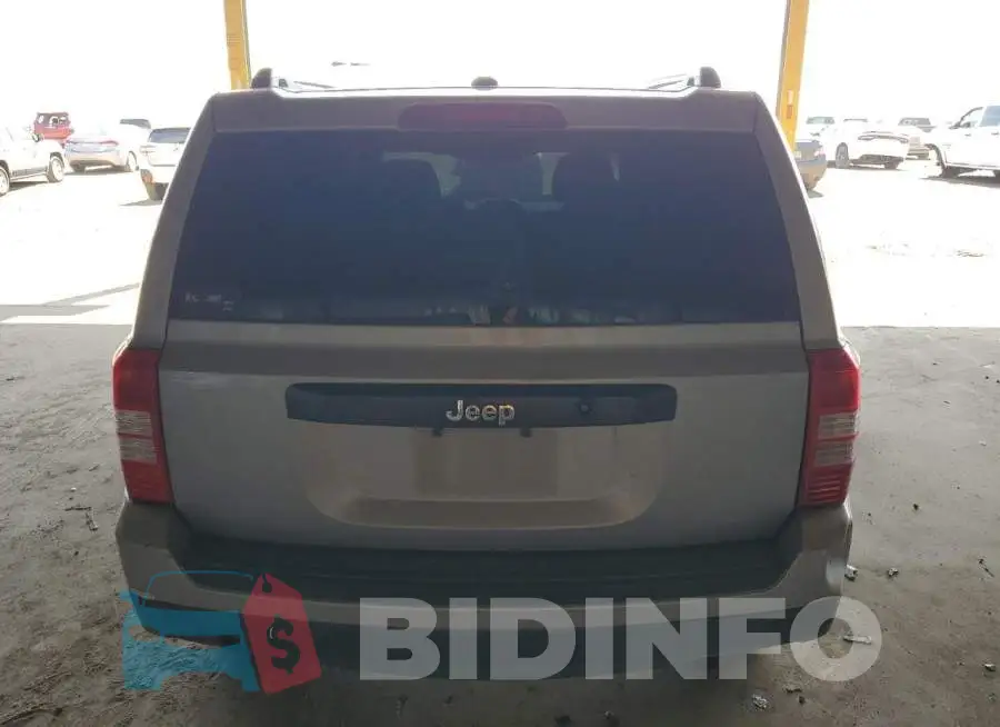1C4NJPBA4GD569311 Photo# 6