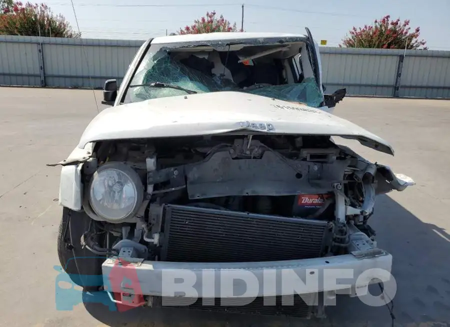 1C4NJPBB8HD121177 Photo# 5