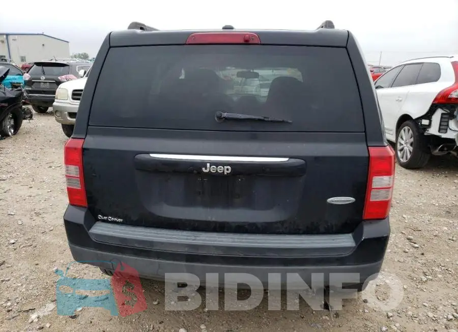 1C4NJPFB5GD569854 Photo# 6