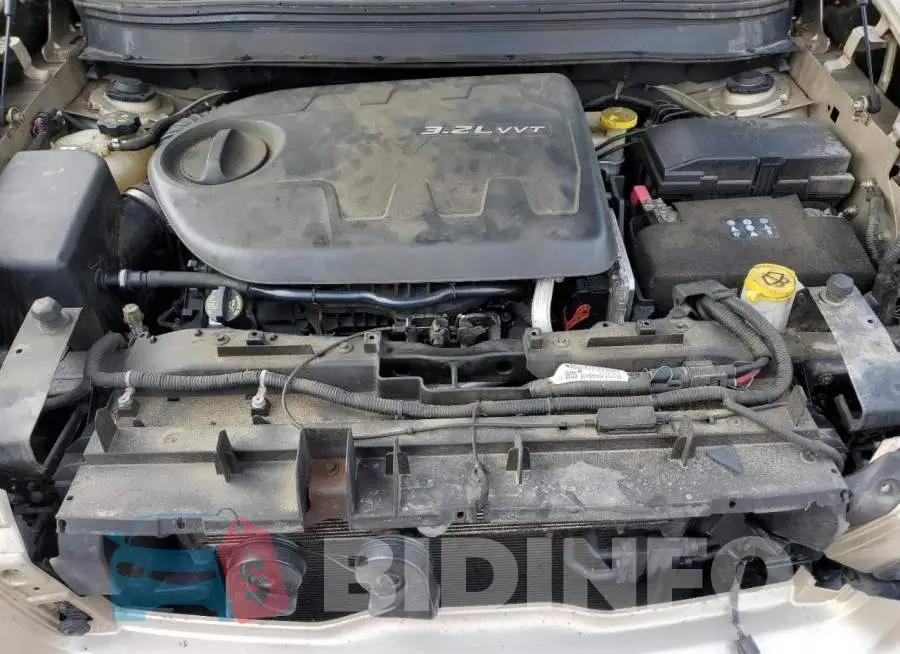 1C4PJLCS7EW264752 Photo# 12