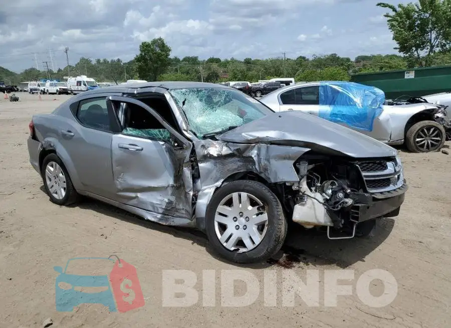 1C3CDZAB5EN154868 Photo# 4