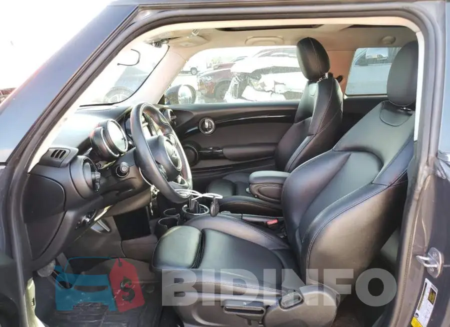 WMWXP7C55G2A43001 Photo# 7