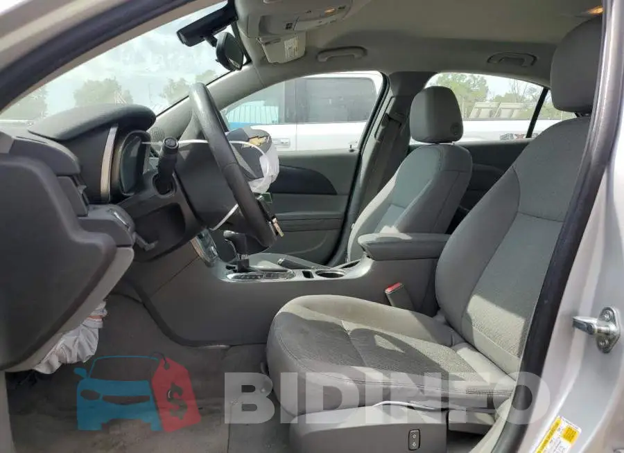 1G11B5SL3FF111322 Photo# 7