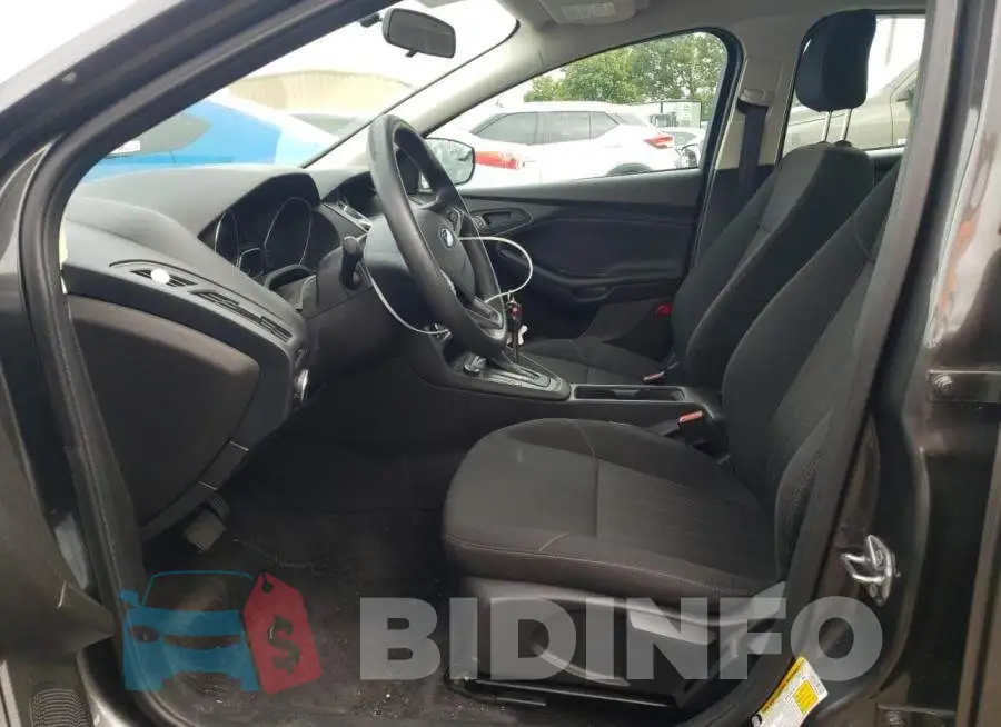 1FADP3E22FL353443 Photo# 7