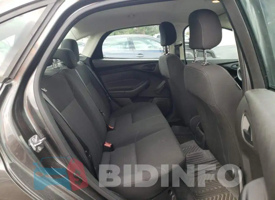 1FADP3E22FL353443 Photo# 10